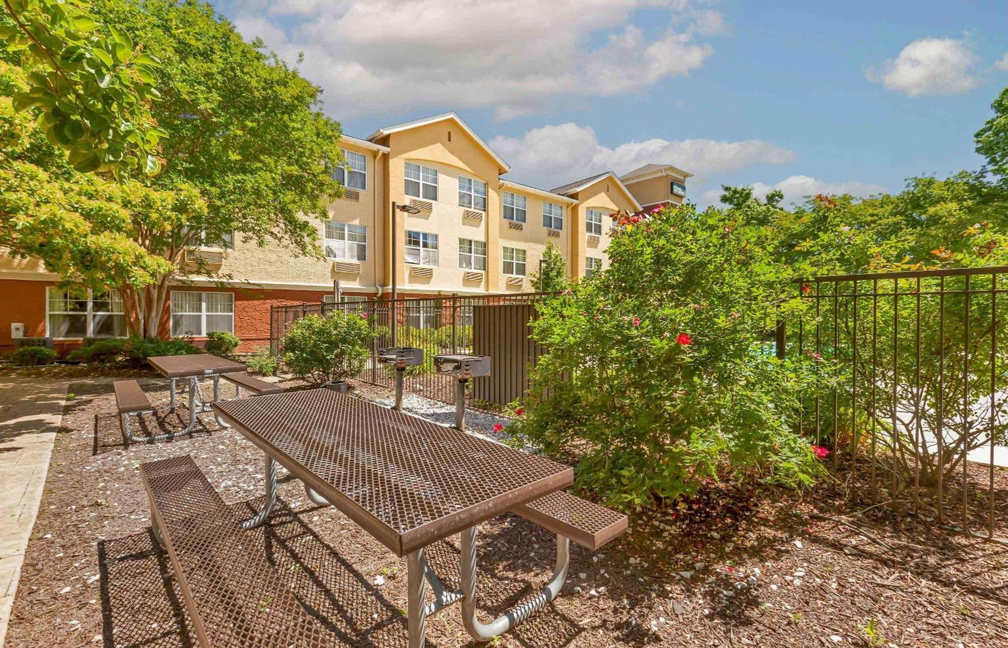 Extended Stay America Suites - Raleigh - Rtp - 4919 Miami Blvd Ντάραμ Εξωτερικό φωτογραφία